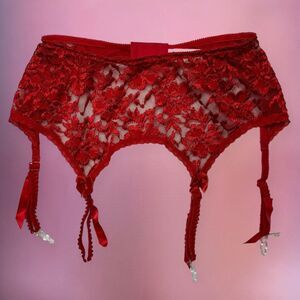 Vintage Victorias Secret sexy red lace floral garter belt❤️